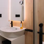 Elegancia Y Diseno En By 公寓 *