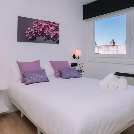 Elegancia Y Diseno En By * ヴィーゴ