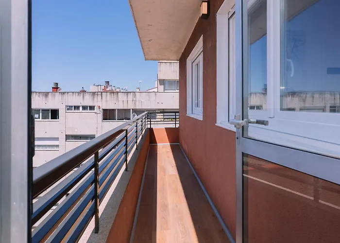 Elegancia Y Diseno En By Vigo